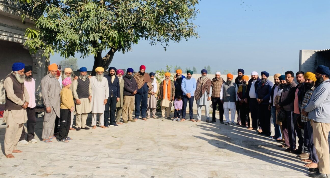 ਰਿਹਾਇਸ਼ੀ ਖੇਤਰ ਨੇੜੇ ਅਨਾਜ ਦੇ ਗੁਦਾਮ ਬਣਨ ਤੋਂ ਰੋਕਣ ਲਈ ਵੱਖ-ਵੱਖ ਪਿੰਡਾਂ ਦੇ ਵਸਨੀਕਾਂ ਨੇ ਕੀਤੀ ਮੀਟਿੰਗ - ਸੁਸਰੀ ਆਦਿ ਸਮੱਸਿਆਵਾਂ ਤੋਂ ਬਚਾਉਣ ਲਈ ਗੁਦਾਮ ਬਣਨ ਤੋਂ ਰੋਕਣ ਦੀ ਪੰਜਾਬ ਸਰਕਾਰ ਤੋਂ ਕੀਤੀ ਮੰਗ