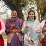 ਪਹਿਲੀ ਵਾਰ ਵੋਟ ਪਾਉਣ ਵਾਲੀ ਕੋਮਲਪ੍ਰੀਤ ਤੋਂ ਲੈ ਕੇ 90 ਸਾਲਾ ਅਜਬ ਸਿੰਘ ਤੱਕ, ਆਰਿਫ਼ ਕੇ ਇਲਮੇ ਵਾਲਾ ਬੰਡਾਲਾ ਵਿੱਚ ਲੋਕਤੰਤਰ ਦੀ ਮਿਸ