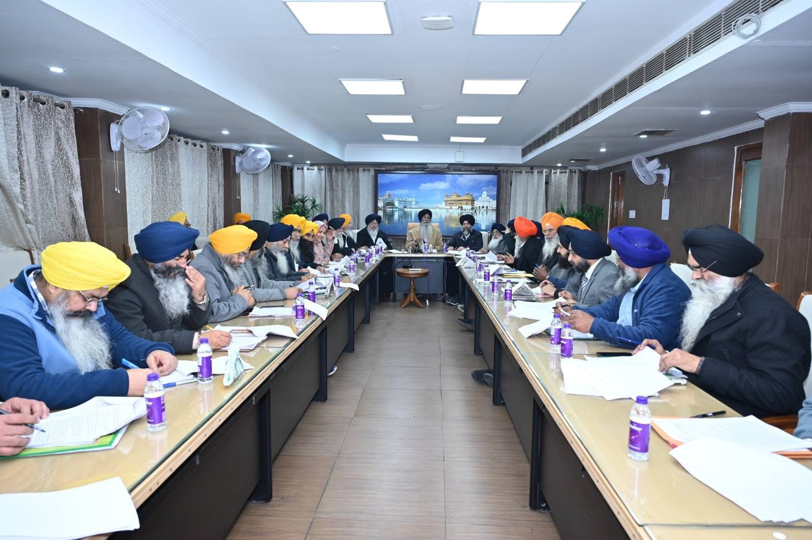 ਐਡਵੋਕੇਟ ਹਰਜਿੰਦਰ ਸਿੰਘ ਧਾਮੀ ਦੀ ਪ੍ਰਧਾਨਗੀ ਹੇਠ ਹੋਈ ਅੰਤ੍ਰਿੰਗ ਕਮੇਟੀ ਦੀ ਇਕੱਤਰਤਾ ਦਿੱਲੀ ਦੀ ਸਾਬਕਾ ਮੁੱਖ ਮੰਤਰੀ ਆਤਿਸ਼ੀ ਵੱਲੋਂ ਗੁਰੂ ਸਾਹਿਬਾਨ ਬਾਰੇ ਕੀਤੀ ਟਿੱਪਣੀ ਸਬੰਧੀ ਨਿੰਦਾ ਮਤਾ ਪਾਸ