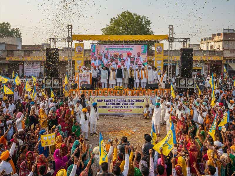 ਆਮ ਆਦਮੀ ਪਾਰਟੀ ਨੇ ਪਿੰਡ ਪੱਧਰੀ ਚੋਣਾਂ ਵਿੱਚ ਭਾਰੀ ਜਿੱਤ ਨਾਲ ਜ਼ਿਲ੍ਹਿਆਂ ‘ਚ ਕਬਜ਼ਾ ਕੀਤਾ