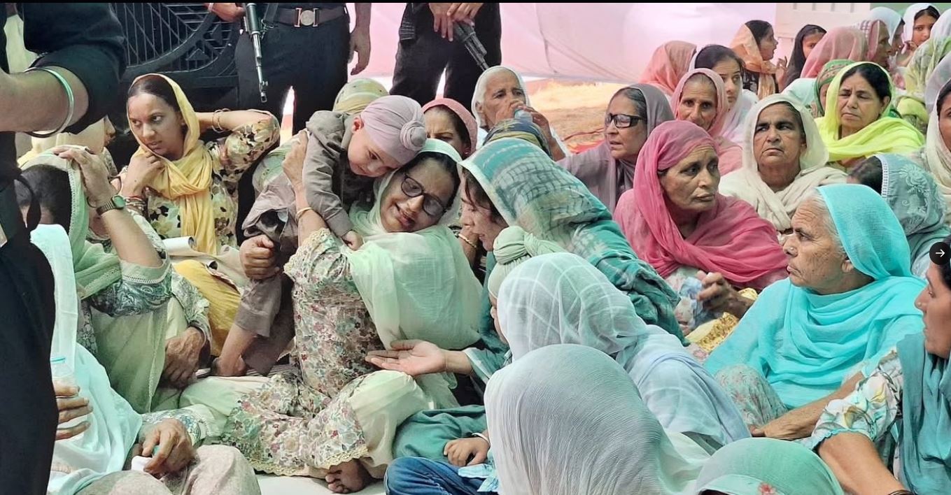 ਸਿੱਧੂ ਮੂਸੇਵਾਲਾ ਦੀ ਚੌਥੀ ਬਰਸੀ ਅੱਜ, ਪਿੰਡ ਮੂਸਾ ਵਿਖੇ ਭਾਵੁਕ ਮਾਹੌਲ ‘ਚ ਧਾਰਮਿਕ ਸਮਾਗਮ ਸਿੱਧੂ ਮੂਸੇਵਾਲਾ ਦੀ ਚੌਥੀ ਬਰਸੀ ਅੱਜ, ਪਿੰਡ ਮੂਸਾ ਵਿਖੇ ਭਾਵੁਕ ਮਾਹੌਲ ‘ਚ ਧਾਰਮਿਕ ਸਮਾਗਮ