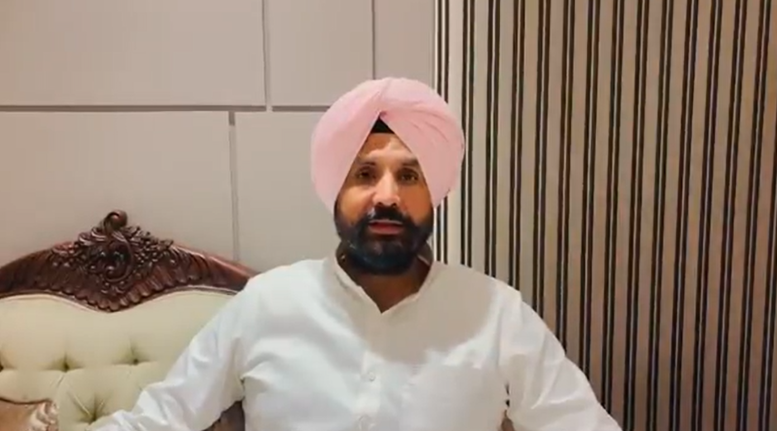 ਅੰਦਰੂਨੀ ਬਗਾਵਤ ਤੋਂ ਬਾਅਦ ਹਰਕਤ 'ਚ ਹਾਈਕਮਾਨ! ਰਾਜਾ ਵੜਿੰਗ ਦੀ ਕੁਰਸੀ 'ਤੇ ਲਟਕੀ ਤਲਵਾਰ